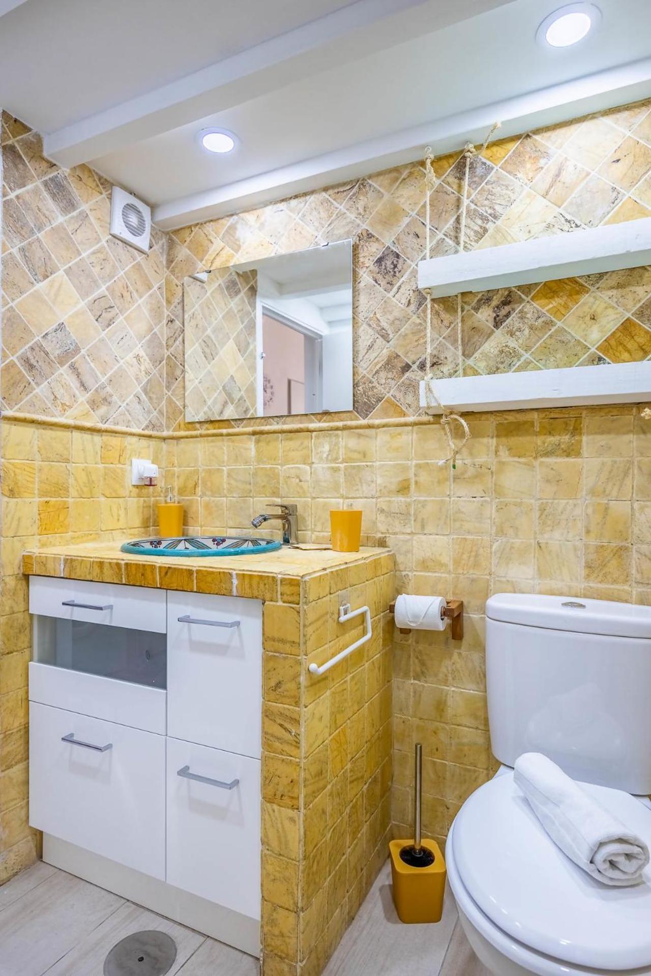 Comfy Away - Estudio En Patio De Vecinos En Las Setas Σεβίλλη Εξωτερικό φωτογραφία